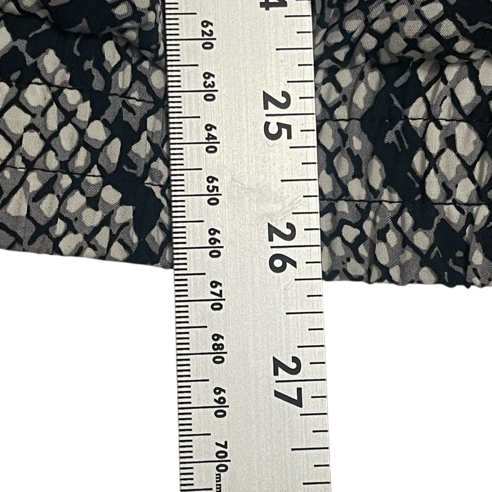 Urban Outfitters Black and White Snakeskin Print Jacket Medium - Picture 7 of 11